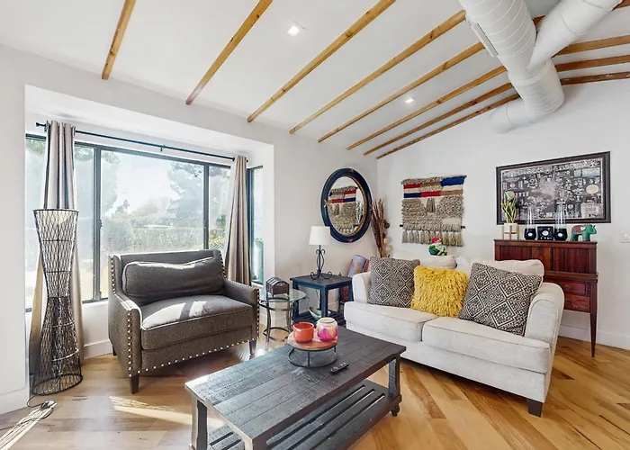 Encanto Dreams Holiday home *