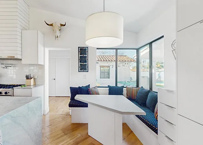 Encanto Dreams Holiday home *