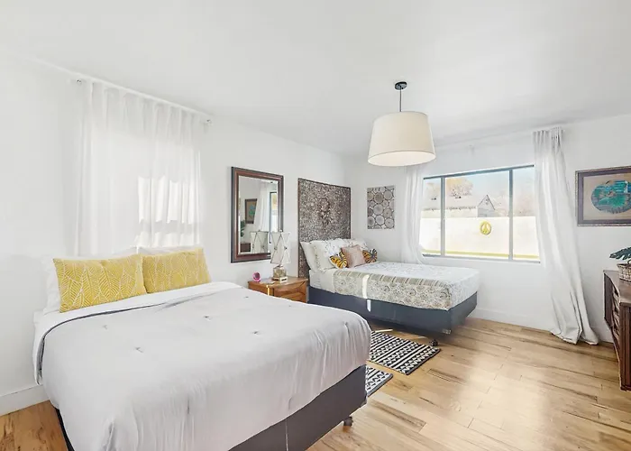 Encanto Dreams Holiday home Phoenix